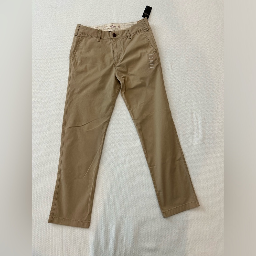 Hollister Men’s Slim Straight Chino Size 28W